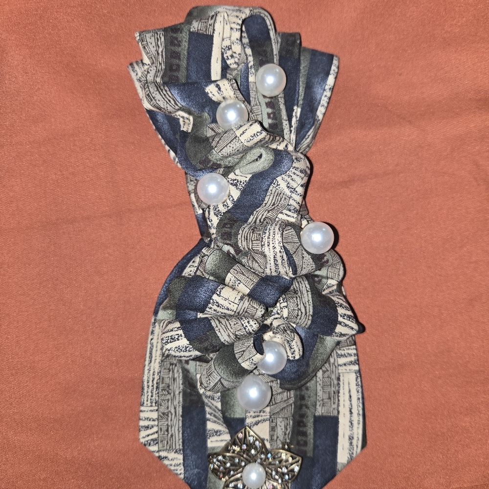 Elegant Navy and Cream Necklace Tie with Pearl Accents